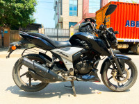 Black TVS Apache RTR 160 4V