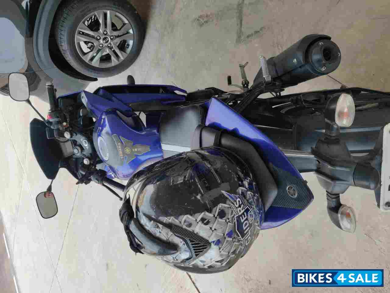 Blue Yamaha YZF R15 V2 Blue Yamaha YZF R15 V2