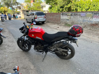 Mahindra Mojo UT 300