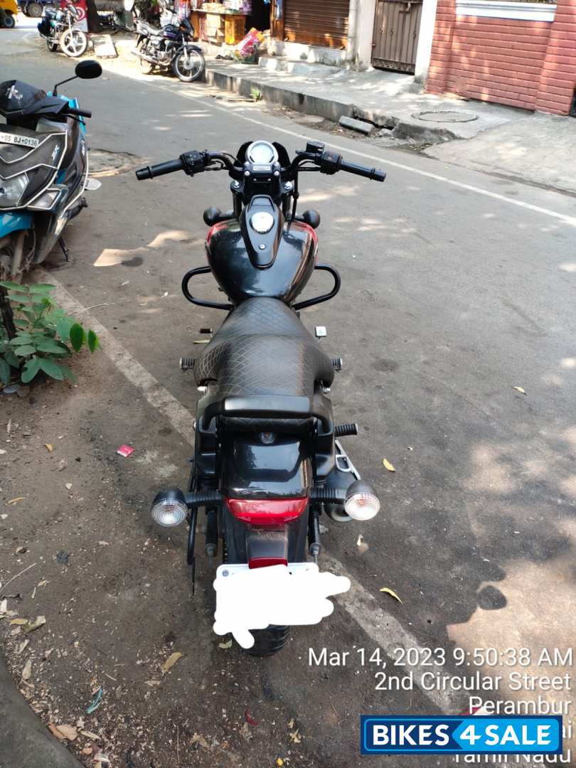 Bajaj Avenger Street 220