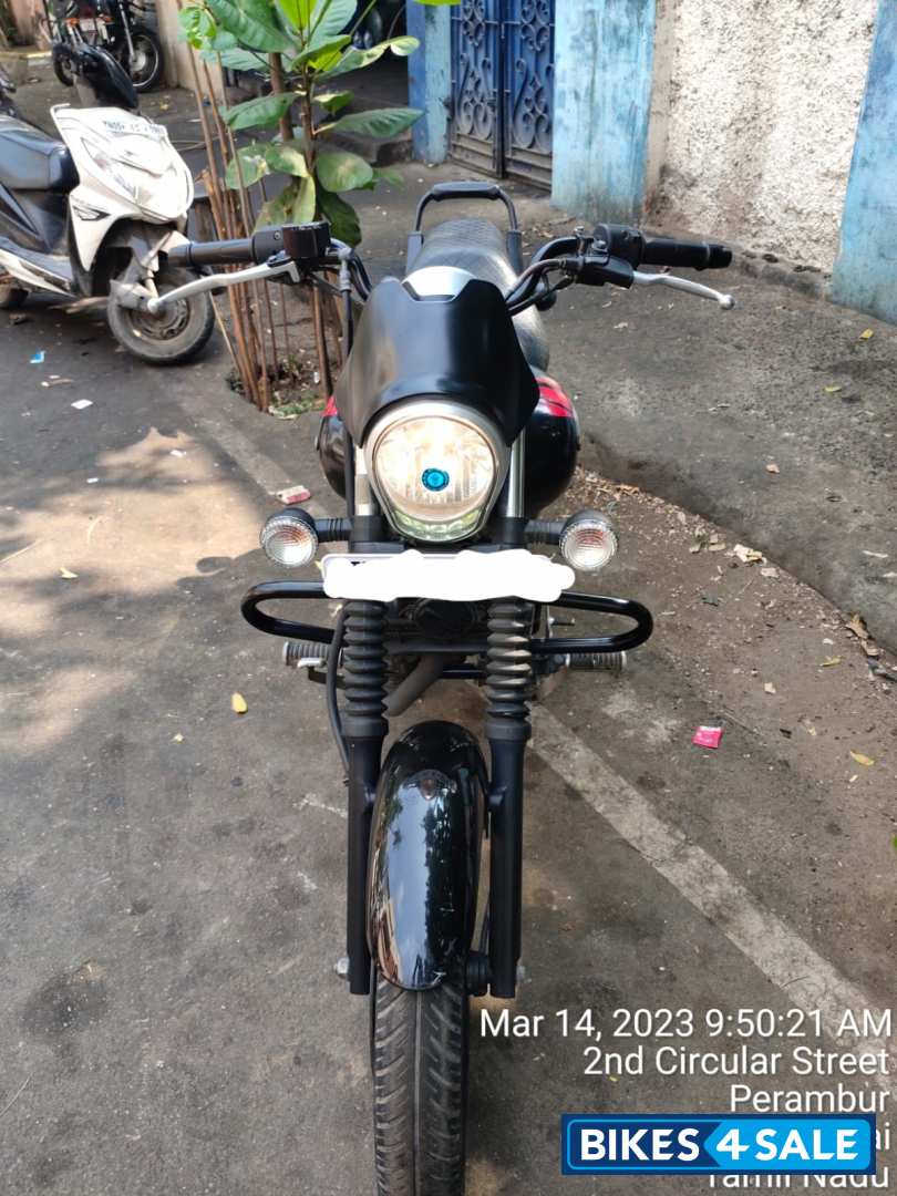 Bajaj Avenger Street 220
