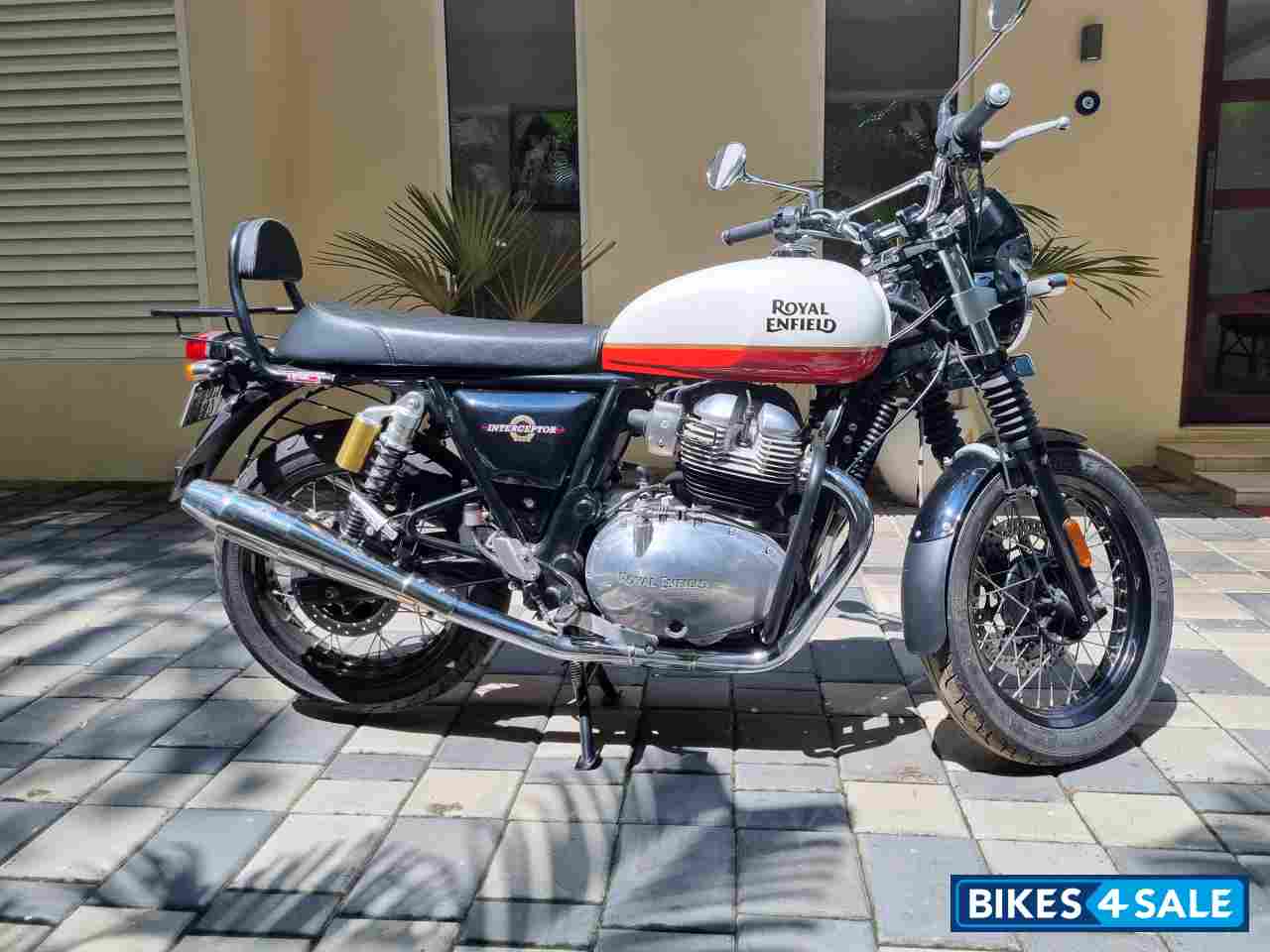 Baker Express Royal Enfield Interceptor 650 Twin
