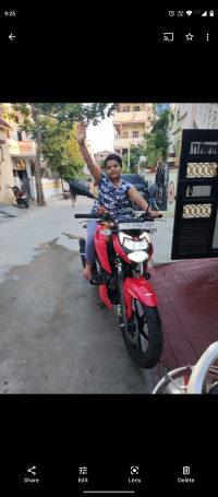 Red TVS Apache RTR 160 4V BS6