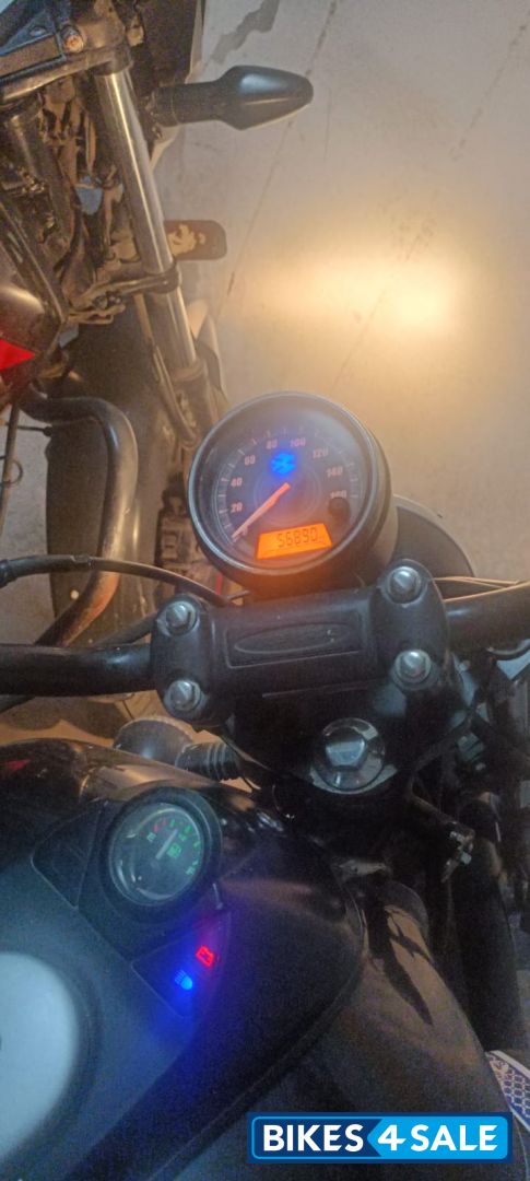 Bajaj Avenger Street 220