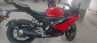 Yamaha R15 V4