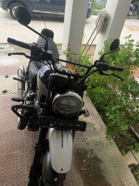 Dual Tone Blue And Grey Yezdi Scrambler Dual Tone