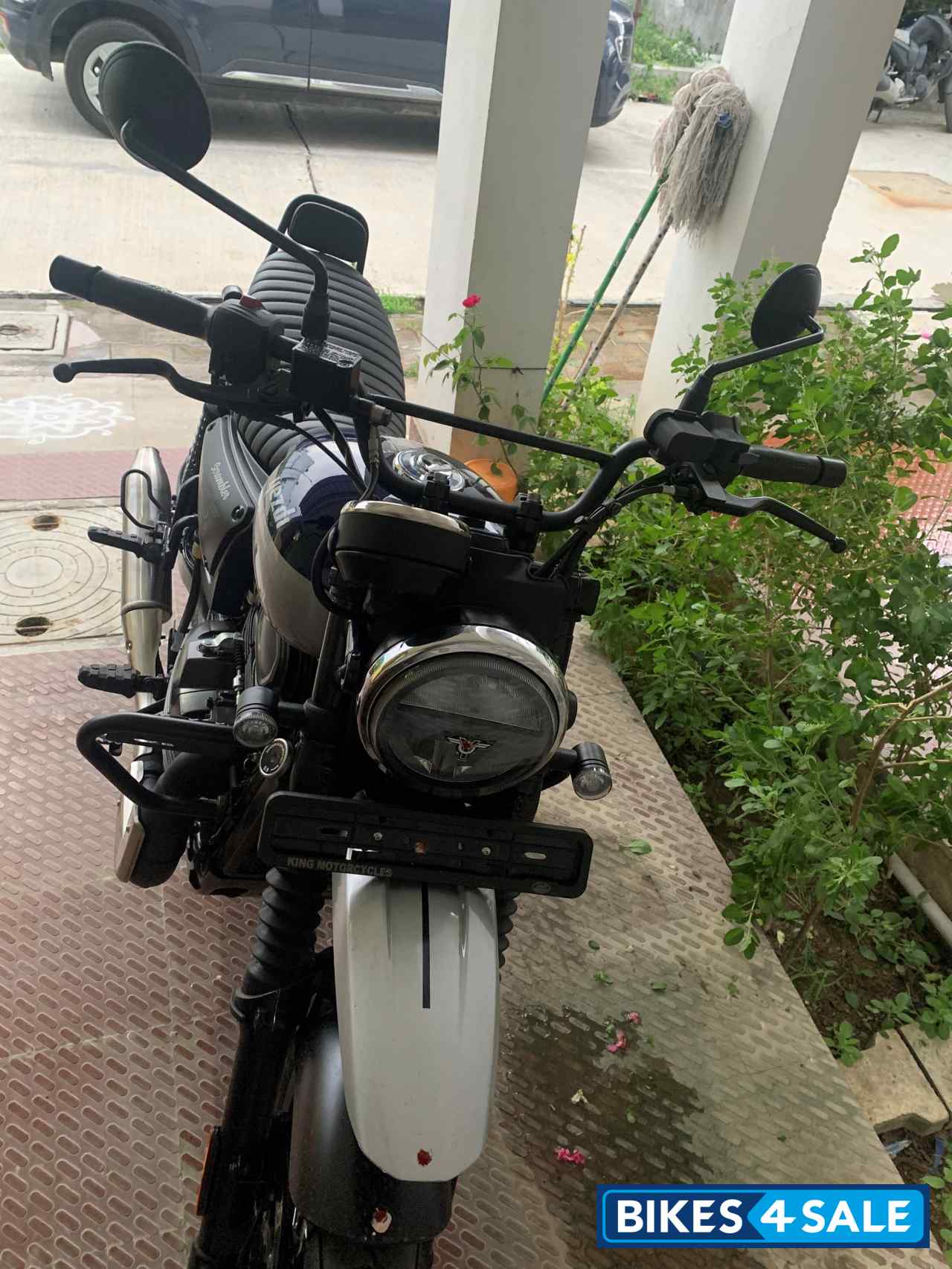 Dual Tone Blue And Grey Yezdi Scrambler Dual Tone