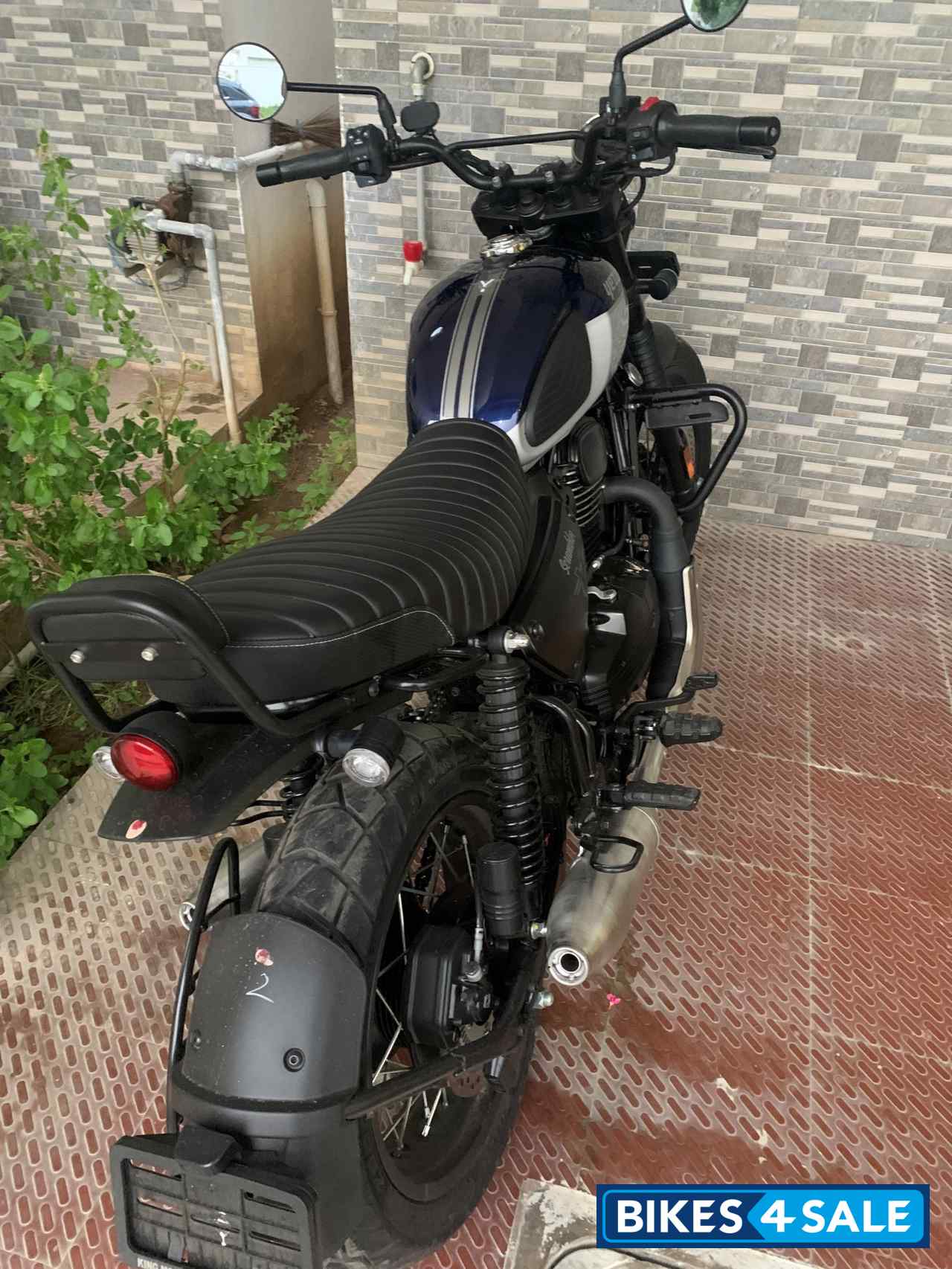 Dual Tone Blue And Grey Yezdi Scrambler Dual Tone