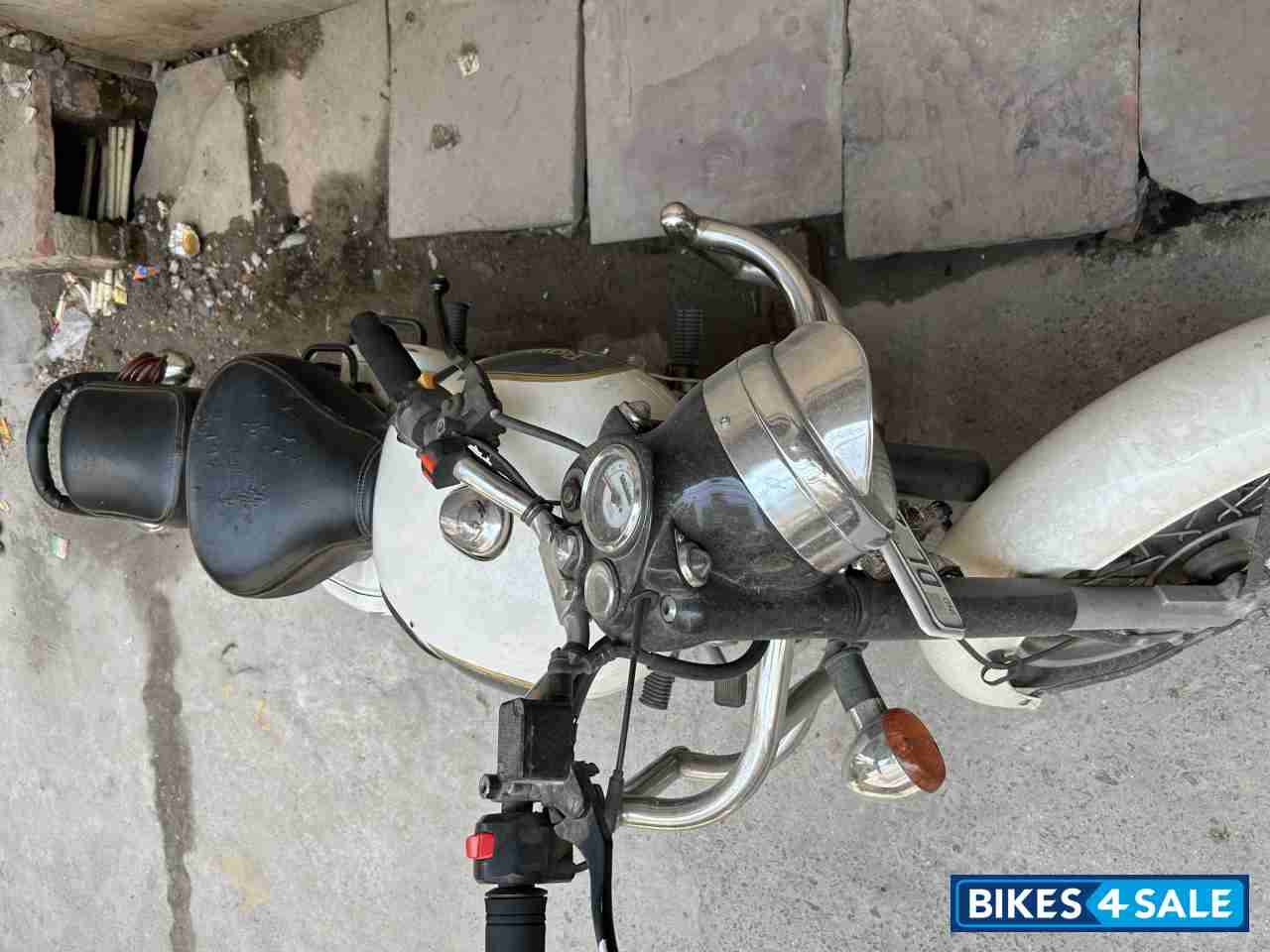 Royal Enfield Classic 350 Royal Enfield Classic 350