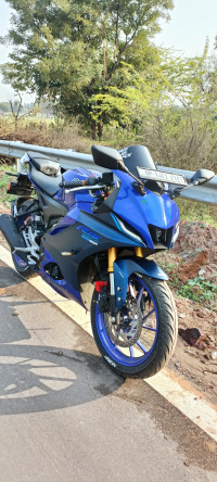 Blue Yamaha R15 V4