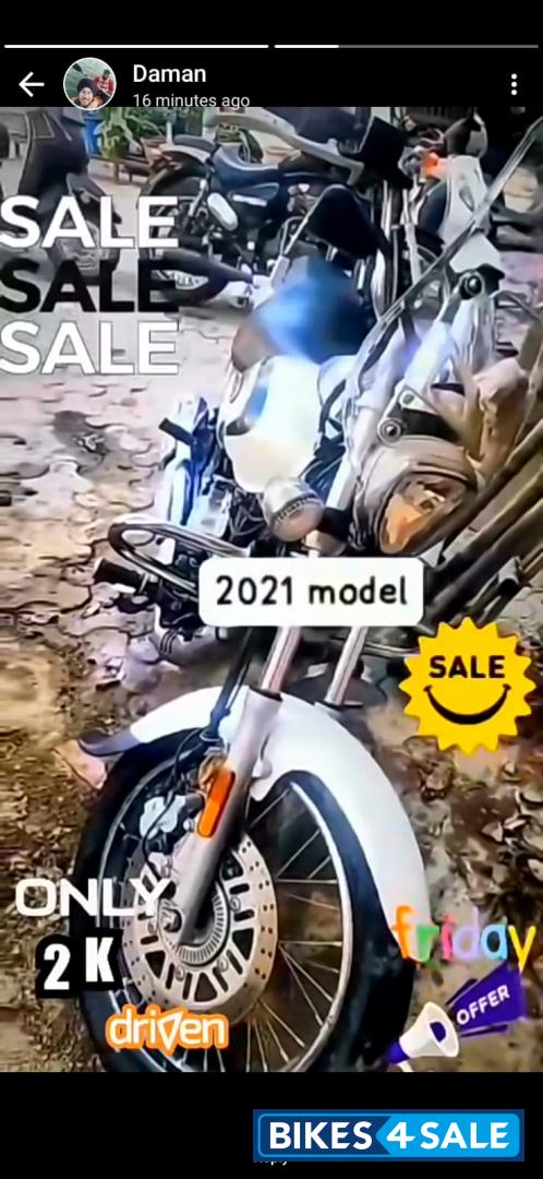 White Bajaj Avenger Springe 220
