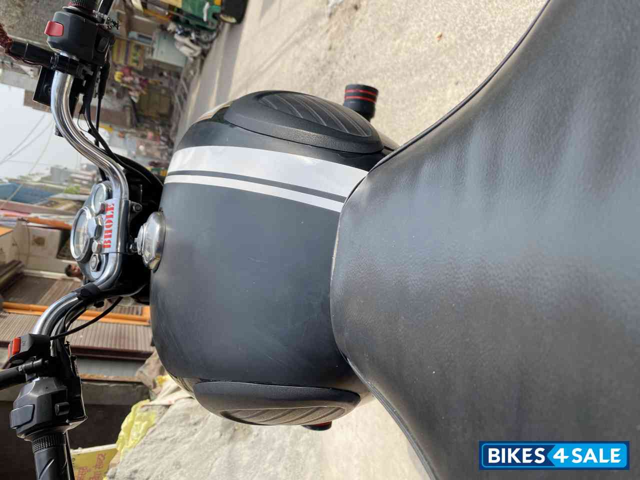 Black Royal Enfield Classic 350 Black Royal Enfield Classic 350