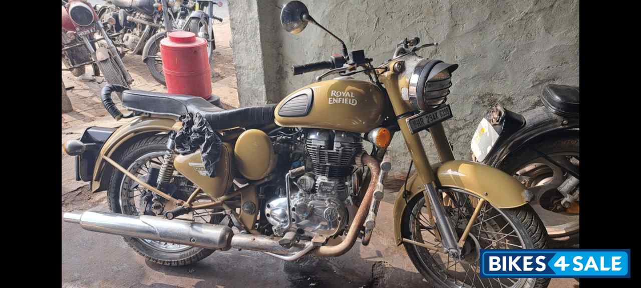 Royal Enfield Classic Desert Storm