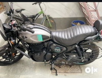 Dapper Ash Royal Enfield Hunter 350 Metro