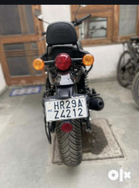 Dapper Ash Royal Enfield Hunter 350 Metro