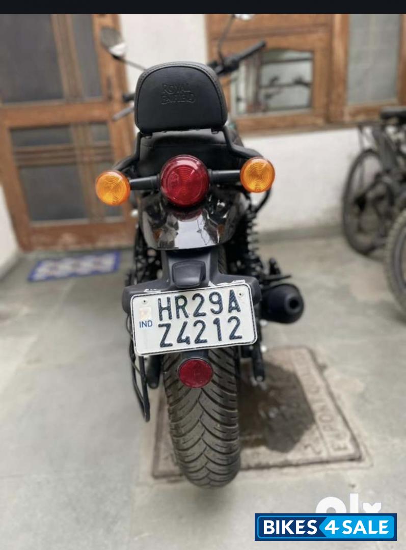 Dapper Ash Royal Enfield Hunter 350 Metro