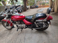 Red Bajaj Avenger 220 DTS-i