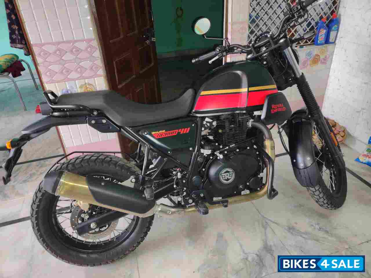 Blazing Black Royal Enfield Scram 411