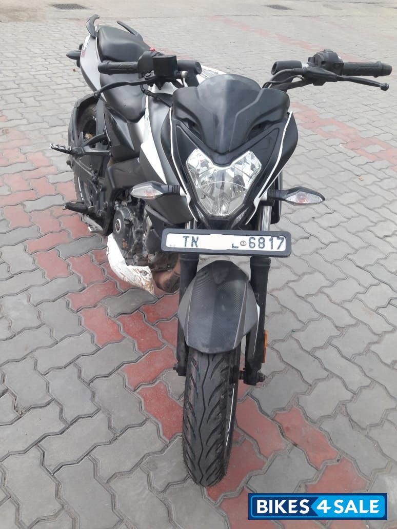 White Color Bajaj Pulsar NS200