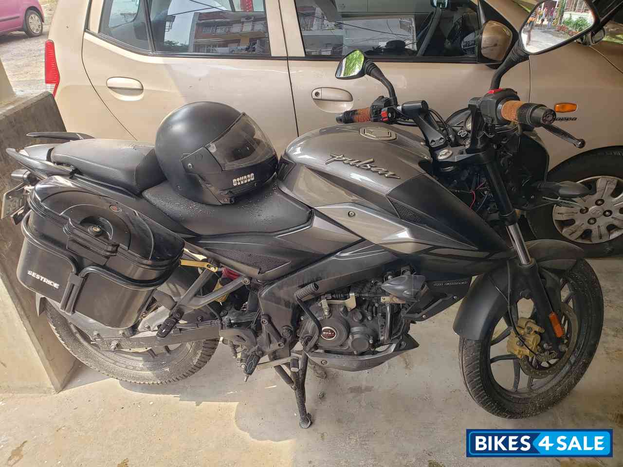 Glossy Pewter Grey+ Bajaj Pulsar NS 160