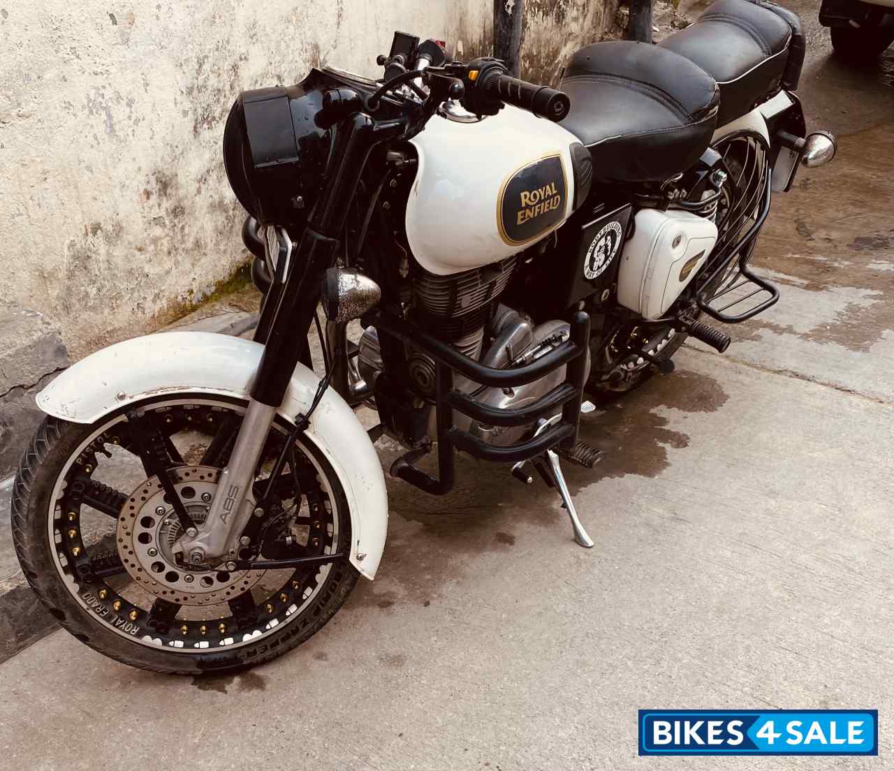 Ash White Royal Enfield Classic 350