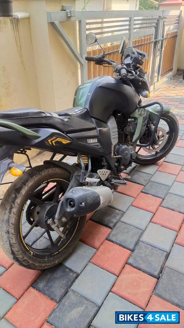 Yamaha FZ
