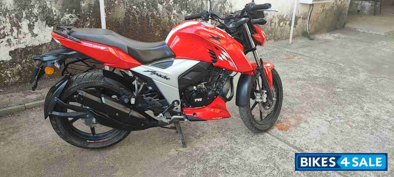 TVS Apache RTR 160 4V BS6 TVS Apache RTR 160 4V BS6
