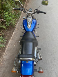 Bajaj Avenger Street 180