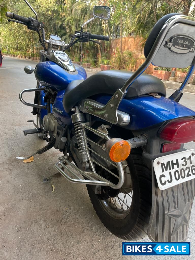 Bajaj Avenger Street 180