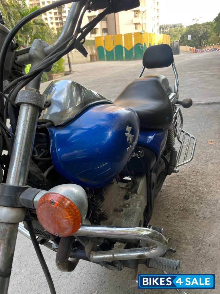 Bajaj Avenger Street 180