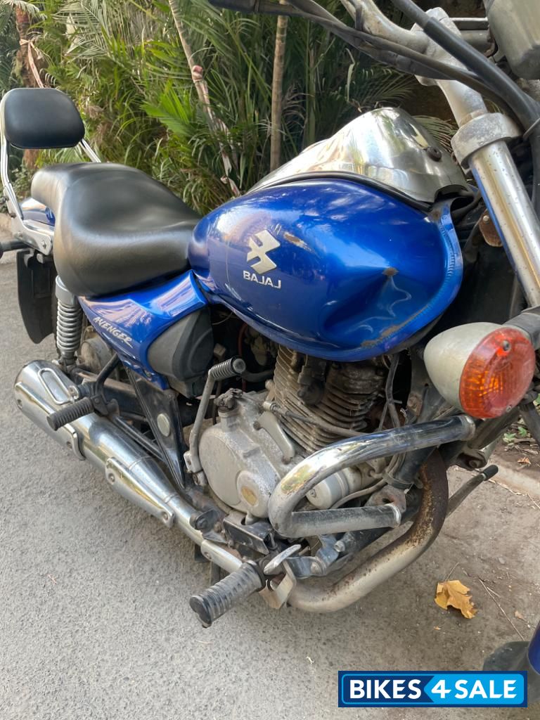 Bajaj Avenger Street 180