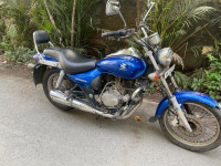 Bajaj Avenger Street 180