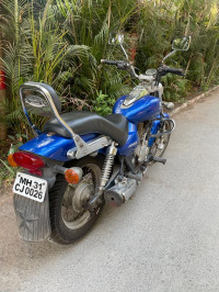 Bajaj Avenger Street 180