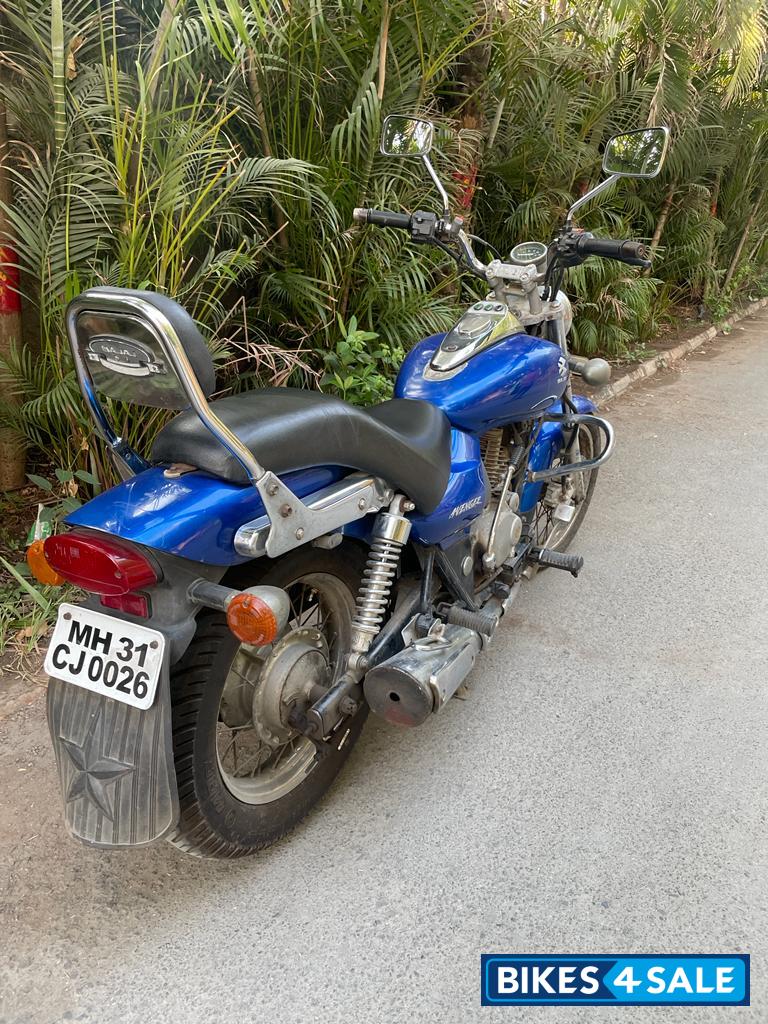 Bajaj Avenger Street 180