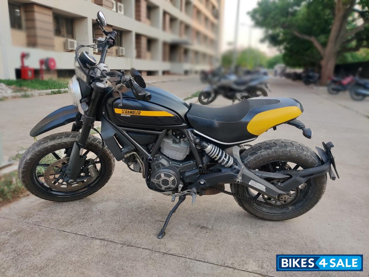 Ducati Scrambler Full Throttle