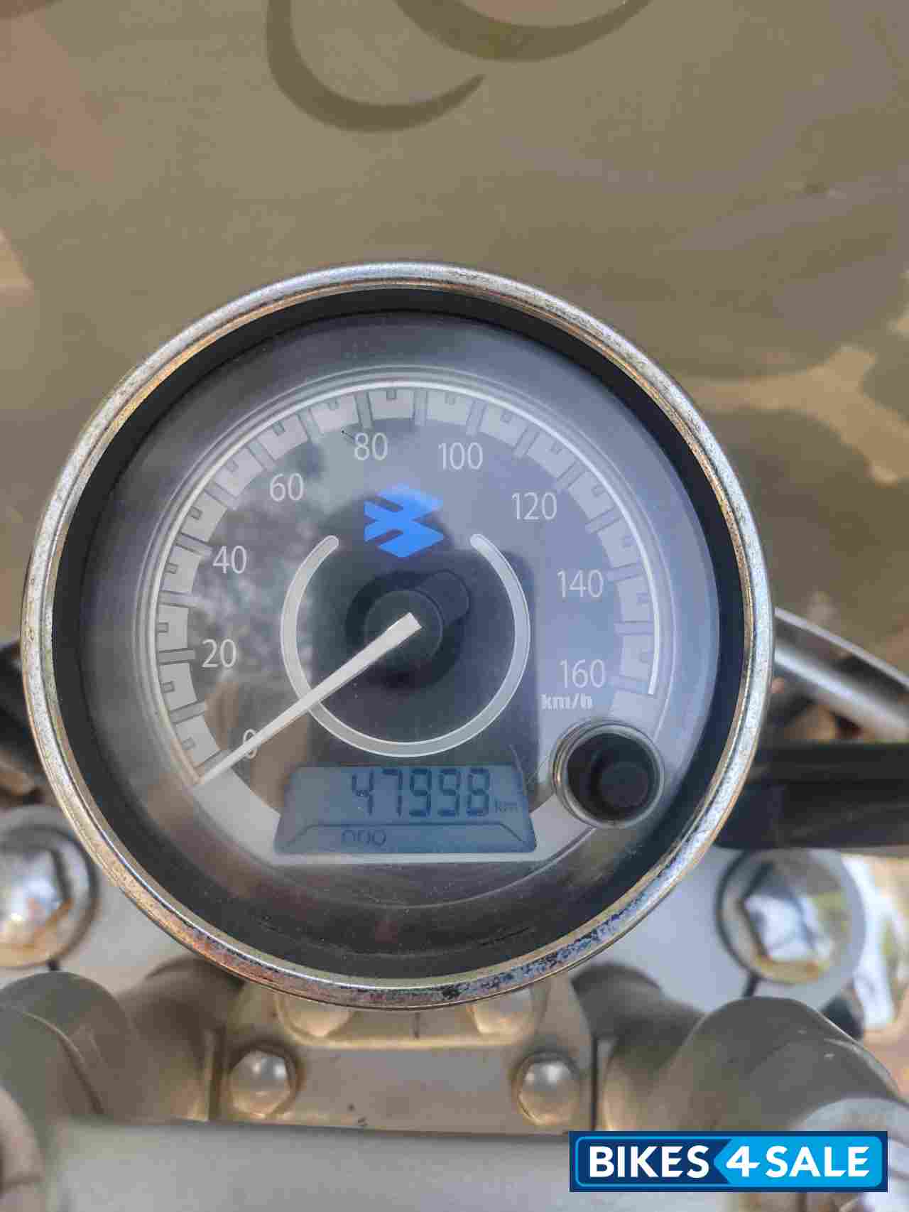 Black Abony Bajaj Avenger Cruise 220