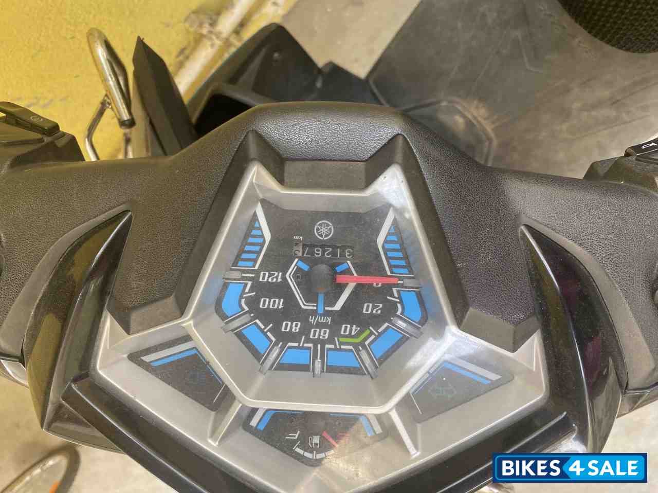 Yamaha Cygnus Ray ZR