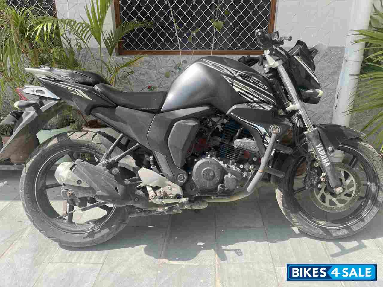 Dark Knight Yamaha FZ-S FI V2