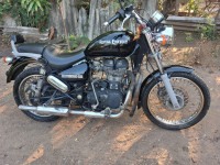 Black Royal Enfield Thunderbird 350