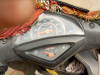 White Red Yamaha Ray Z