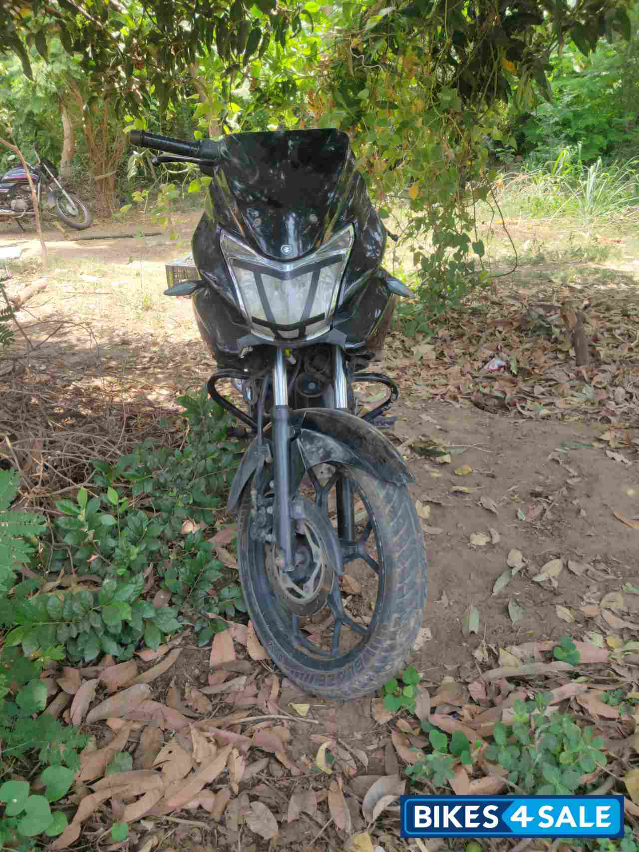 Bajaj Discover 150 F