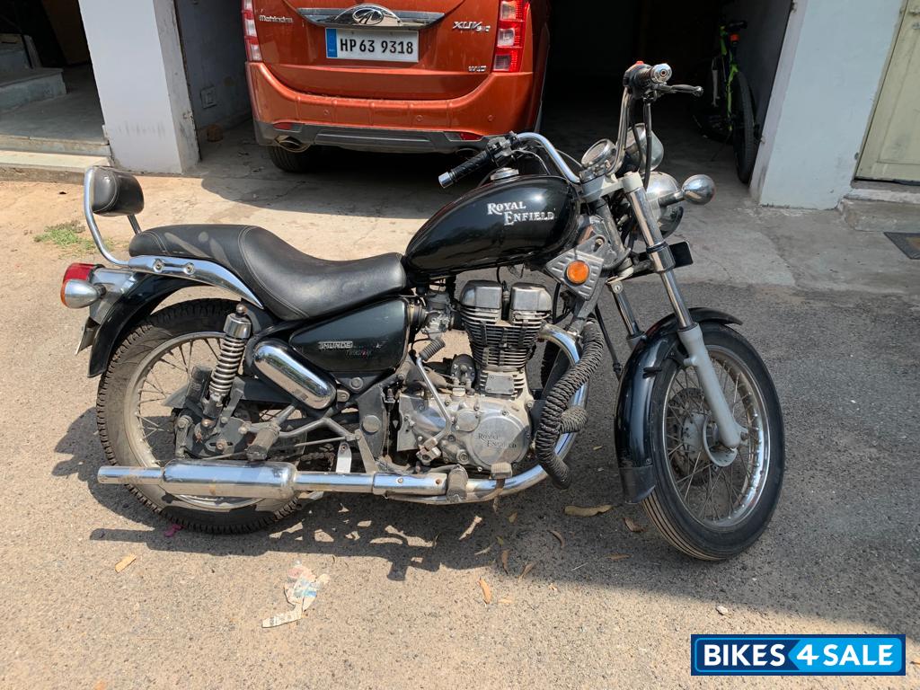 Black Royal Enfield Thunderbird TwinSpark 350