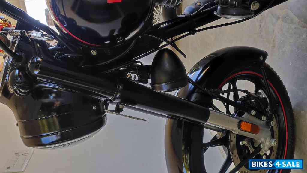 Stealth Mat Black Royal Enfield Classic Stealth Black