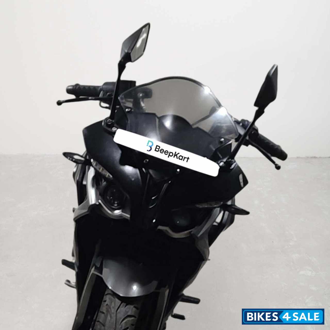 Bajaj Pulsar RS 200