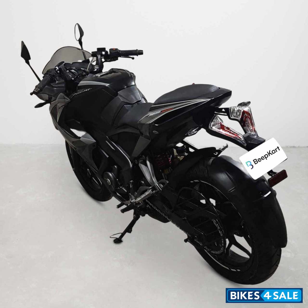 Bajaj Pulsar RS 200