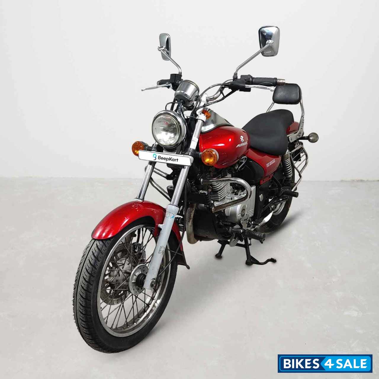 Bajaj Avenger 180 DTS-i