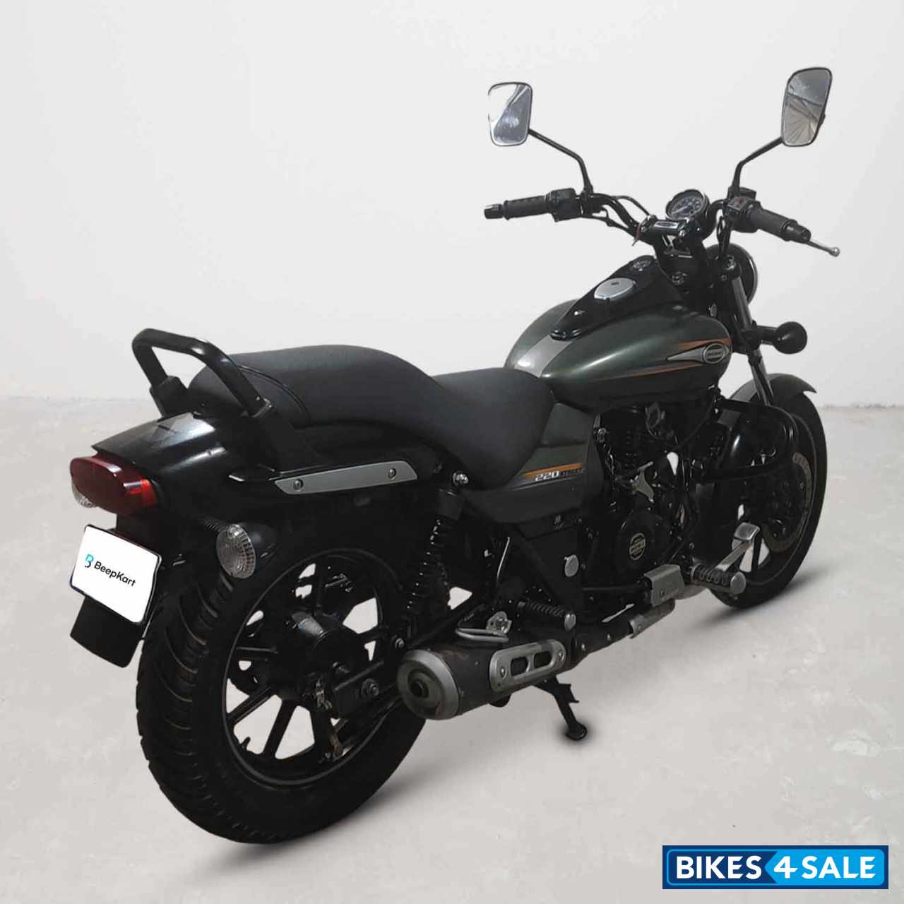 Bajaj Avenger Street 220