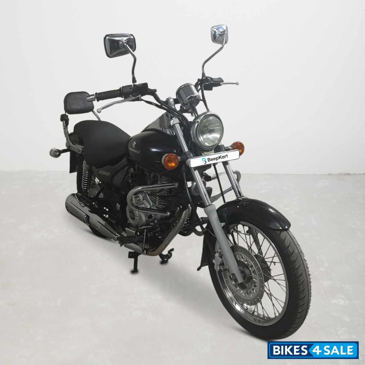 Bajaj Avenger 180 DTS-i