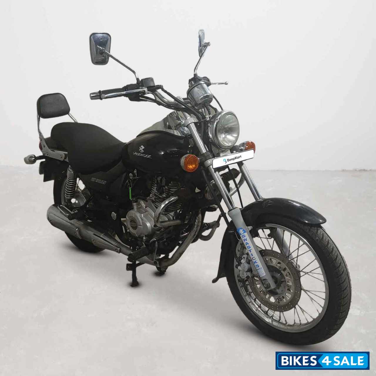 Bajaj Avenger 180 DTS-i