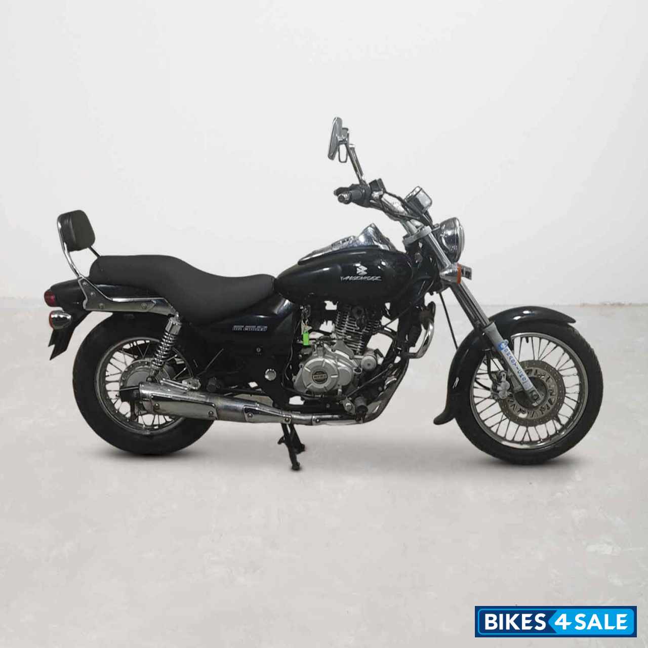 Bajaj Avenger 180 DTS-i
